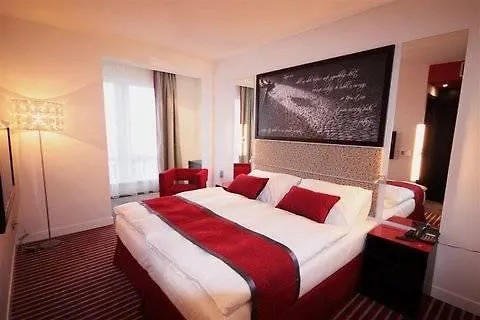 ****  Red & Blue Design Hotel Praag Tsjechië