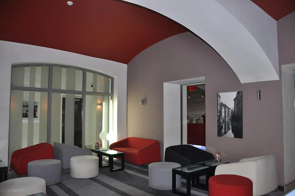 Red & Blue Design Hotel Praag Tsjechië